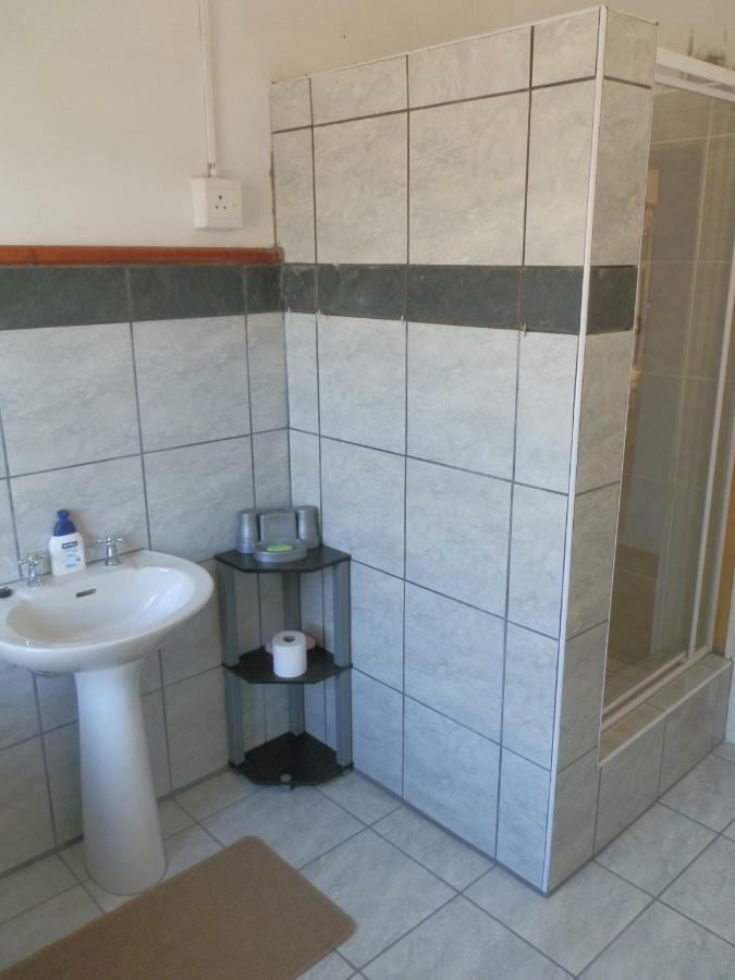 Towerzicht Guest House Ladismith Bagian luar foto