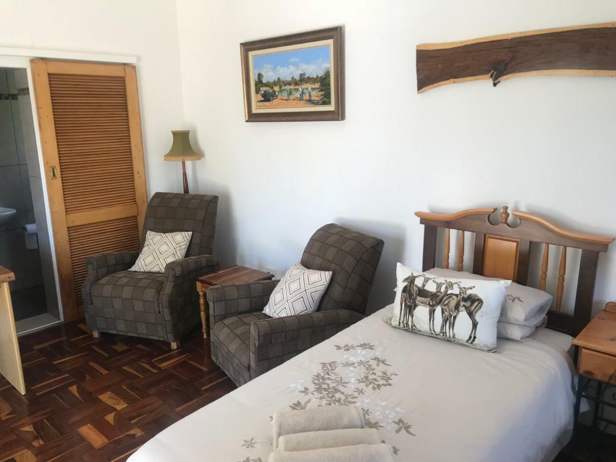 Towerzicht Guest House Ladismith Bagian luar foto