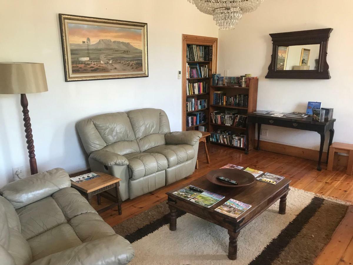 Towerzicht Guest House Ladismith Bagian luar foto
