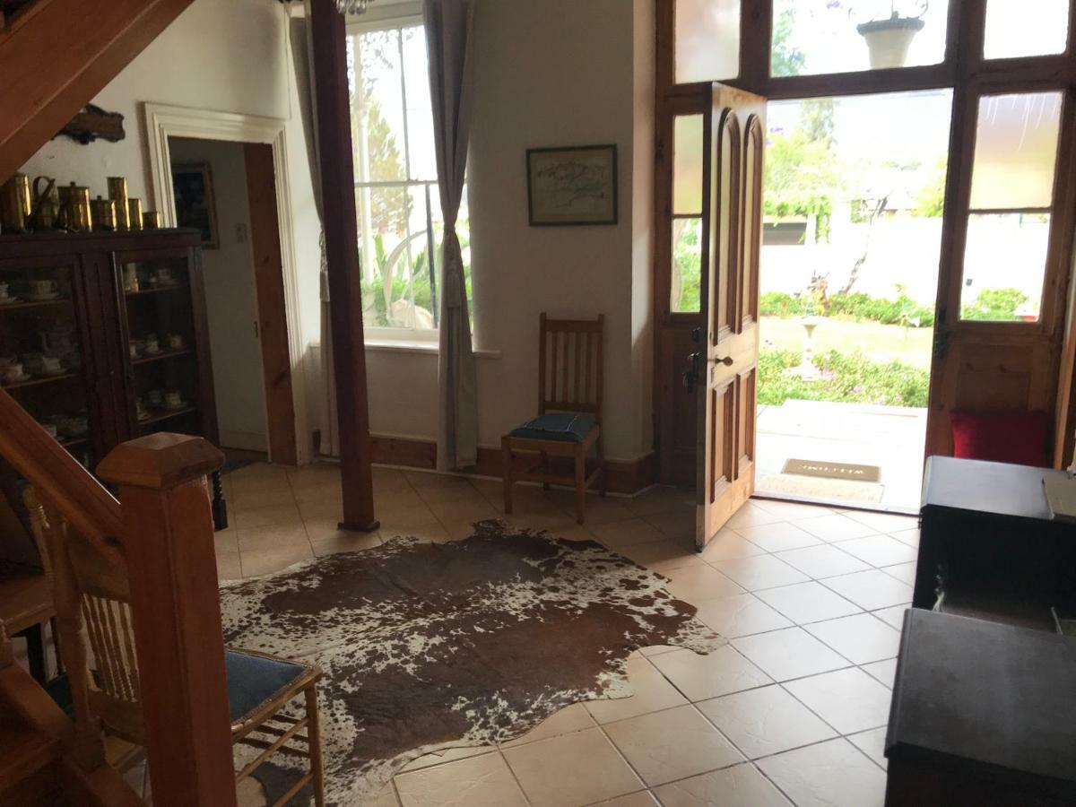 Towerzicht Guest House Ladismith Bagian luar foto