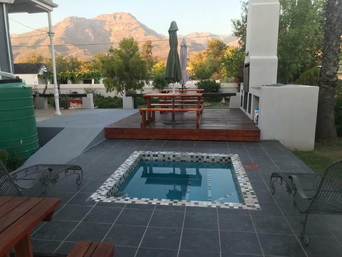 Towerzicht Guest House Ladismith Bagian luar foto