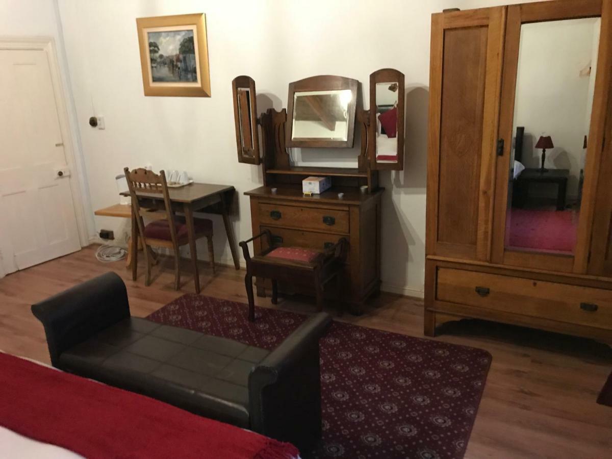 Towerzicht Guest House Ladismith Bagian luar foto
